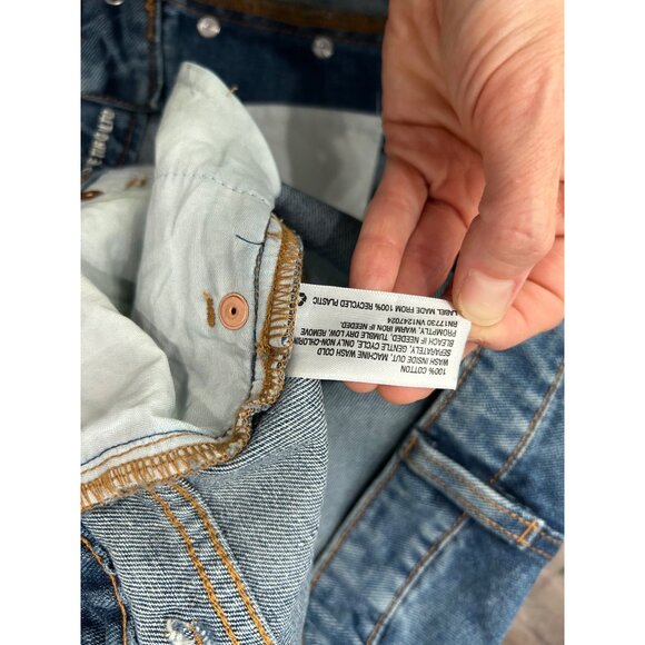 Wild Fable High Rise Distressed Denim Shorts Size 18 - Picture 7 of 9